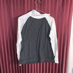 5 for $25 Ladies long sleeve top